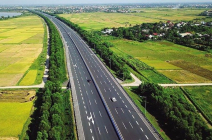 Cao tốc gần 20.000 tỷ đồng do liên danh Vingroup và Techcombank đầu tư dự kiến hoàn thành vào năm 2026