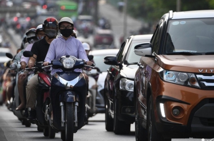 Sớm có chính sách đổi xe máy xăng sang xe điện để hỗ trợ người dân Sớm có chính sách đổi xe máy xăng sang xe điện để hỗ trợ người dân