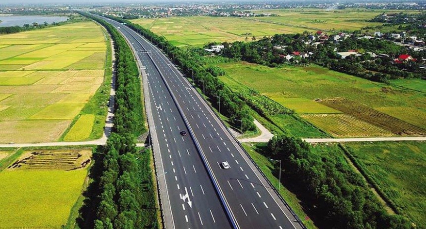 Đất nền phân lô tự phát hết "đất sống"?